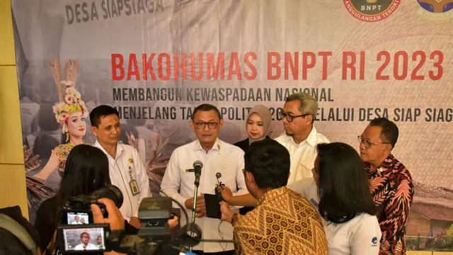 BNPT RI melalui Forum Bakohumas menyebarluaskan informasi dan mengedukasi humas pemerintah dalam membangun kewaspadaan nasional menjelang tahun politik 2024 atau Pemilihan Umum (Pemilu 2024) yang dimulai dari lingkup pemerintah terkecil atau desa.
