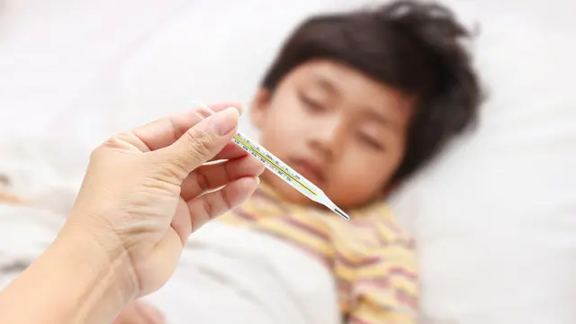 Anak Demam, Kapan Perlu ke Dokter?