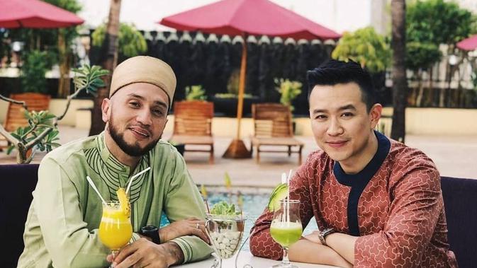 Gary Iskak berbusana muslim (Sumber: Instagram/iskak_gary)