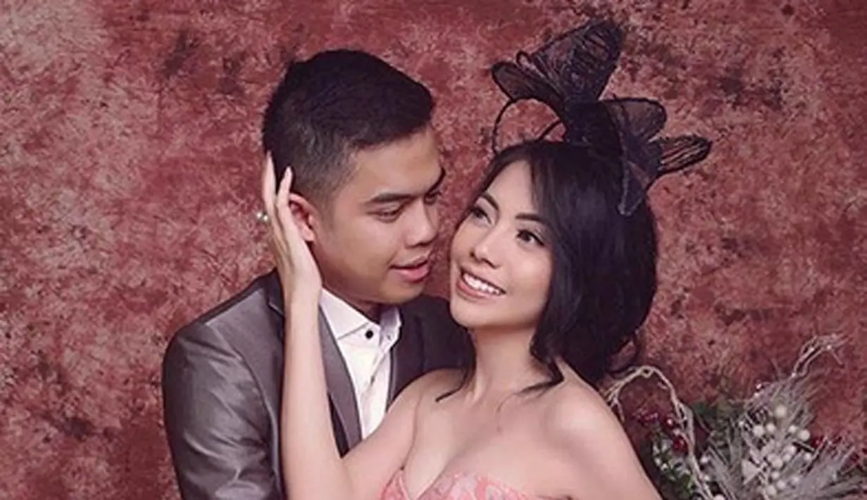 Telah menceritakan segala persiapan menuju hari bahagianya itu, namun Kezia belum menyiarkan perkara tempat dan waktu pelaksanaannya. Ia pun berjanji akan segera memberi tahu jika semuanya sudah rapi. (Instagram/itskeziakaramoy)