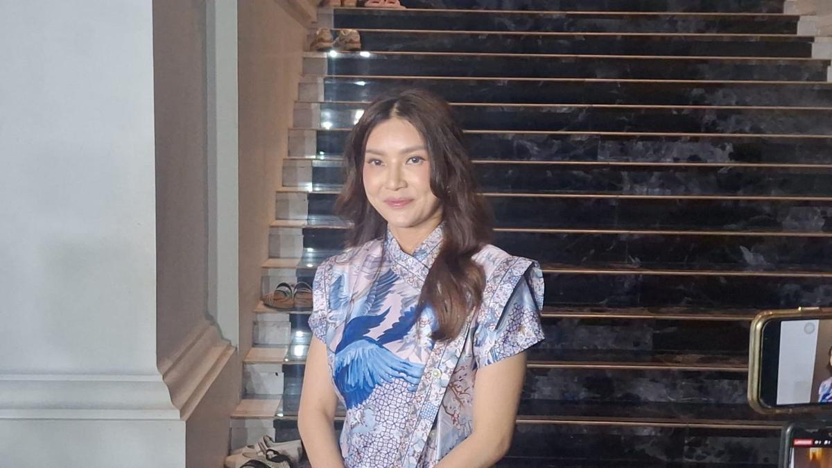 Sarwendah Rayakan Imlek Secara Sederhana, Hormati Masa Berkabung Mendiang Ayah