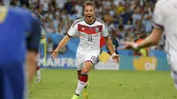 Mario Gotze rayakan gol Jerman (REUTERS/Sergio Moraes)