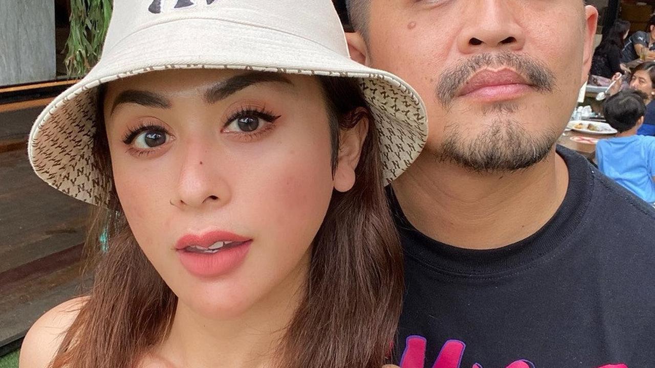 Dikenal Sebagai Pasangan Romantis dan Harmonis