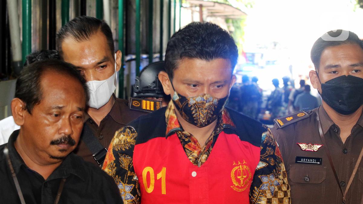 Sebelum Kematian Brigadir J, Sambo Main Badminton, dengan Membawa Pistol