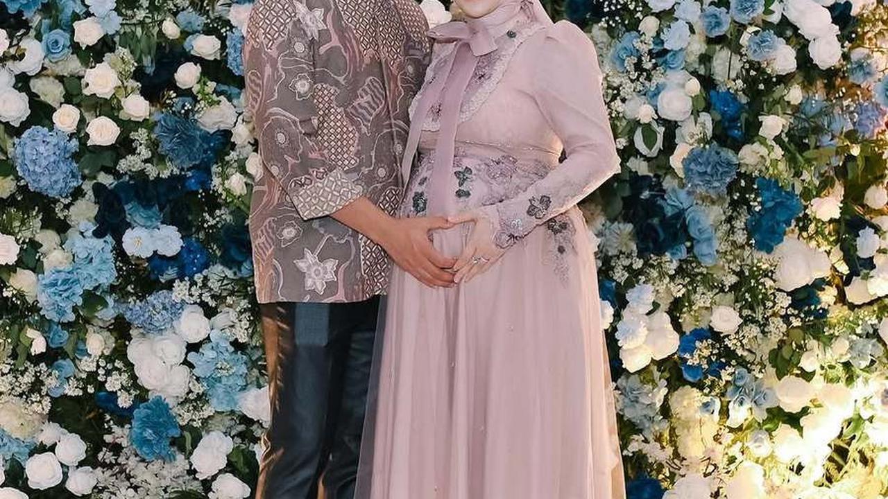 Potret Tasyakuran 7 Bulanan Zaskia Gotik Ditemani Suami dan Anak-Anaknya, Salfok Bumil Secantik Barbie