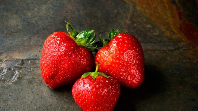 Buah Strawberry