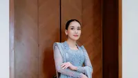 Detail Penampilan Ayu Ting Ting di Nikahan Andre Taulany dan Amanda Rigby