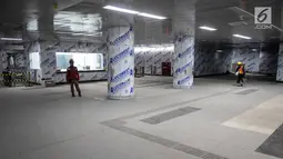 Penampakan Stasiun Mass Rapid Transit (MRT) Bundaran HI, Jakarta, Senin (10/12). (Liputan6.com/Faizal Fanani)