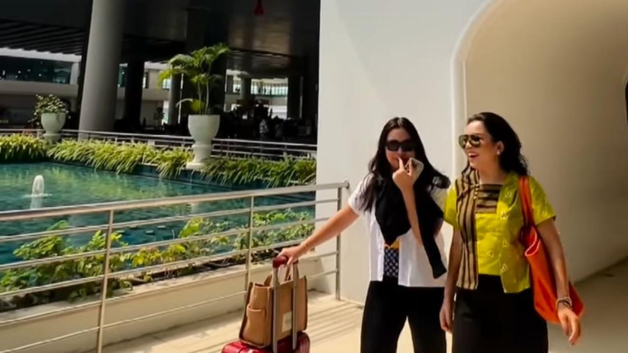 Penampilan Mayangsari dan Khirani juga tak luput dari perhatian netizen. Penampilan keduanya sama-sama cantik.<br>