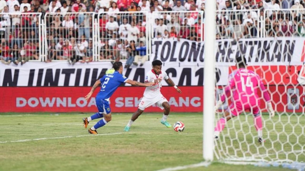 Malut United Kalahkan Persib 2-0: Hendri Susilo Ungkap Kunci Kemenangan Disiplin dan Kerja Keras