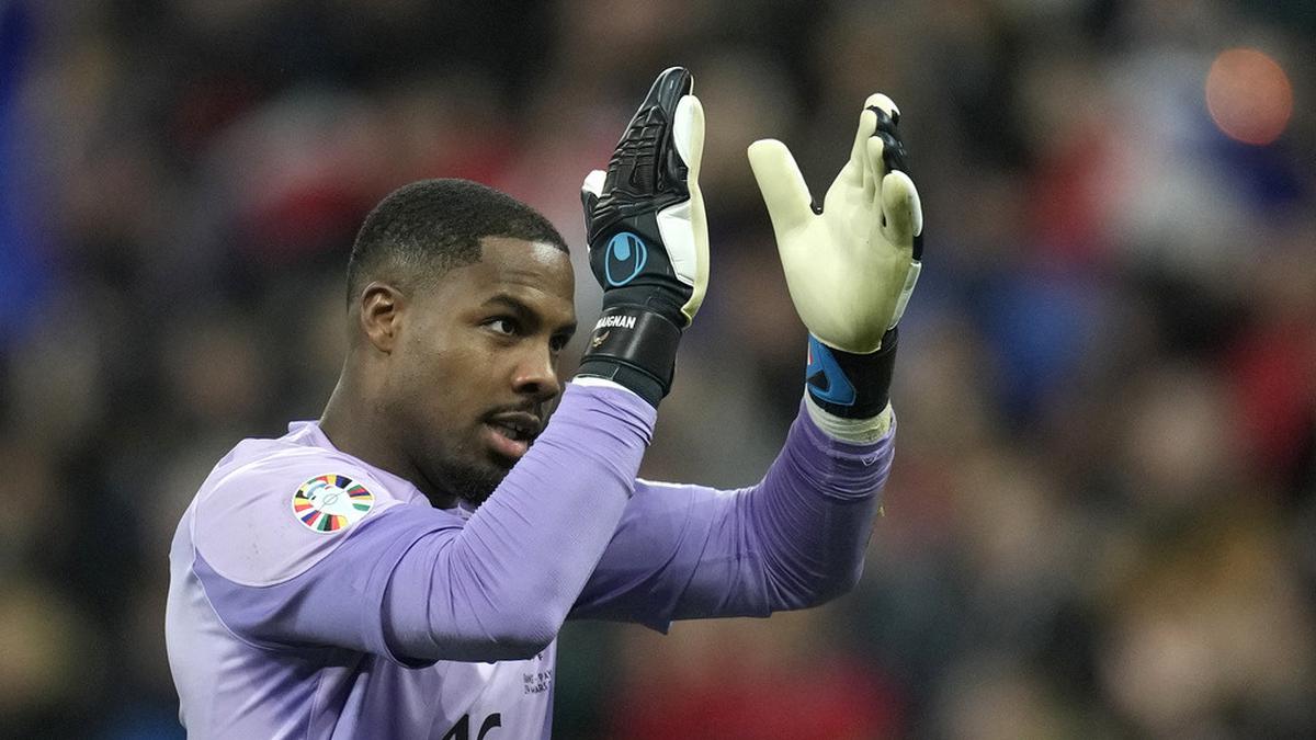 Kebut Transfer Maignan, Chelsea Naikkan Tawarannya pada AC Milan