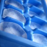 [Bintang] 7 Menu Minuman yang Bisa Dibuat Pakai Cetakan Es Batu