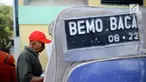 Bemo Baca bukan sebarang bemo. Bemo ini menyimpan ratusan buku yang bisa dibaca tanpa dipungut biaya sama sekali.