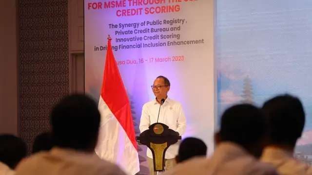 Kepala Eksekutif Pengawas Perasuransian, Penjaminan dan Dana Pensiun OJK Ogi Prastomiyono dalam seminar internasional “Sinergi Lembaga Pengelola Informasi Perkreditan (LPIP) dan Innovative Credit Scoring (ICS) dalam Mendorong Peningkatan Inklusi Keuangan”