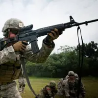 Wihh, senapan buatan Indonesia diuji coba satuan Elite US Army!