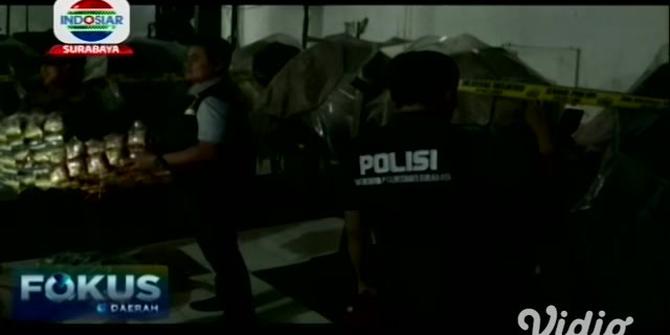VIDEO: Polrestabes Surabaya Gerebek Pabrik Makanan Tak Punya Izin Edar