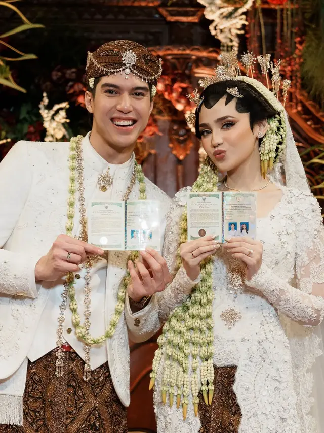 Anting Syifa Hadju saat akad nikah. [@syifahadju]