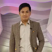 "Persiapan sudah cukup matang. Surat-surat belum, kalau tempat dan tanggal sudah. List undangan terus direvisi. Doakan ya semuanya supaya mudah-mudahan lancar," kata Tommy Kurniawan. (Instagram/tommykurniawann)