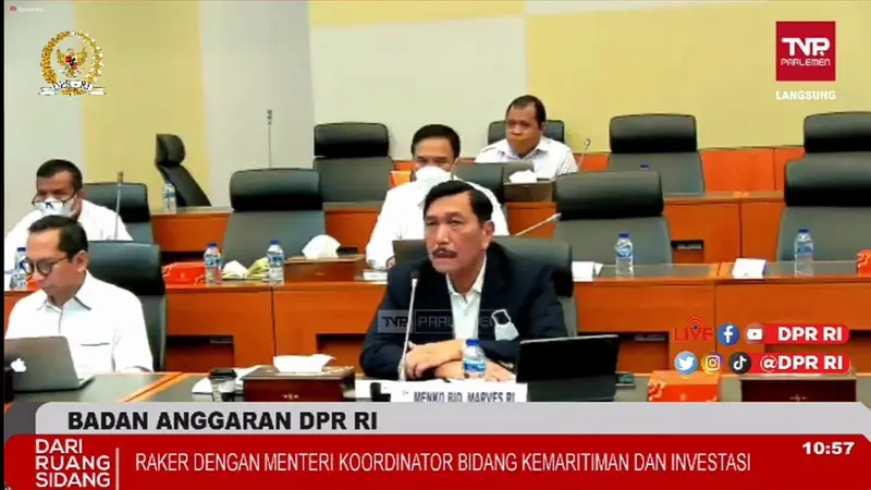 Menteri Koordinator bidang Kemaritiman dan Investasi Luhut Binsar Pandjaitan di hadapan Badan Anggaran DPR RI, Kamis (9/6/2022).