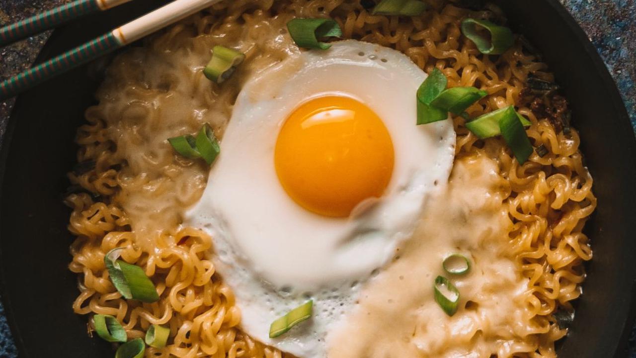 1. Resep Martabak Mie Spesial