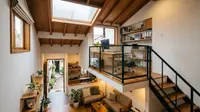 TOP 3: Desain Rumah Mezzanine untuk Rumah Gang Sempit hingga ide Penutup Teras Rumah Bisa Dibuka Tutup