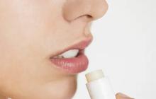 Waspada Bagi Para Perempuan! Ini Bahaya Menggunakan Makeup Kadaluarsa