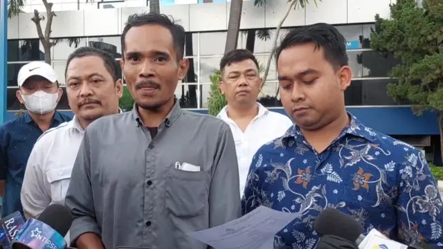 Ketua Aliansi Masyarakat Pecinta Rasulullah (AMPERA)