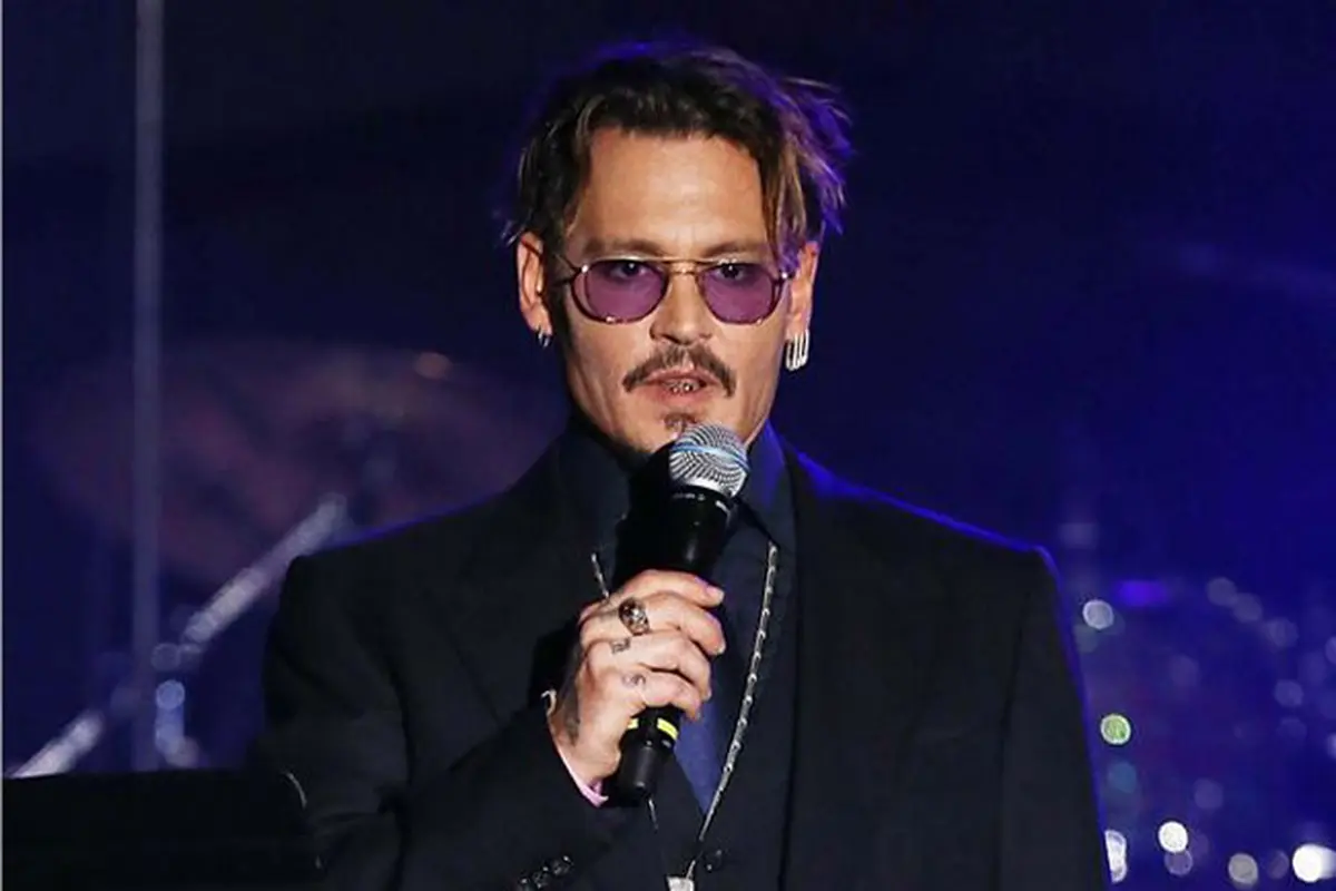 [Bintang] Johnny Depp