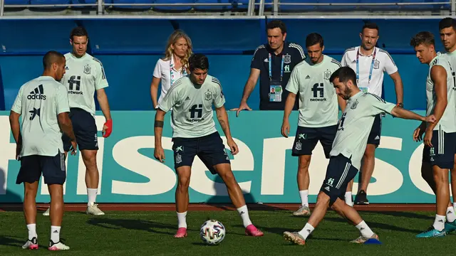 Sesi Latihan Spanyol Jelang vs Swiss