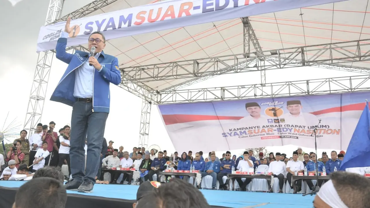 Ketua Umum PAN Zulkifli Hasan menghadiri acara kampanye akbar di Riau. (istimewa)