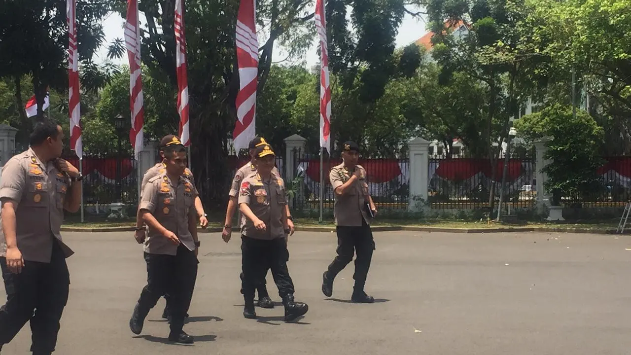 Jokowi Panggil Kapolri Tito Karnavian