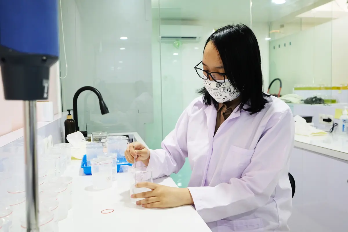 Penelitian Bahan Alam untuk Kosmetik dari Kayu Manis Hingga Bunga Mawar Dilakukan di Indonesia/dok. PT. NOSE