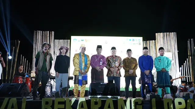 Festival Bekarang Lopak Sepang yang digelar di Desa Tebat Patah, Kabupaten Muaro Jambi, Provinsi Jambi pada Sabtu 24 Agustus 2024 mengangkat prosesi adat 'Bekarang'.
