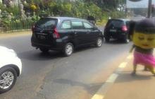 Eksploitasi anak di balik wajah 'boneka goyang kepala