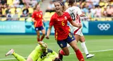 Gelandang Spanyol, Aitana Bonmati melakukan selebrasi usai mencetak gol pada pertandingan sepak bola Olimpiade Paris 2024 grup C putri melawan Jepang di Stadion La Beaujoire di Nantes pada 25 Juli 2024. (ALAIN JOCARD/AFP)