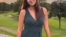 Aurelie Moeremans pancarkan aura calon pengantin dengan makeup minimalis dan rambut panjang yang digerai [@aurelie]