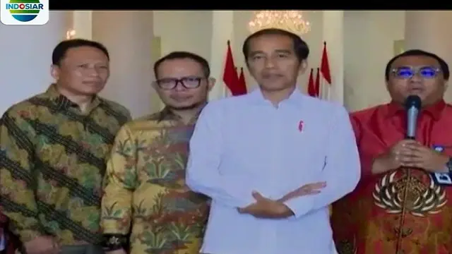 Presiden Joko Widodo bertemu sejumlah pimpinan organisasi buruh diantaranya Said Iqbal KSPI, Andi Gani Nuwa Wea (KSPSI), Mudhofir (KSBSI), Ilhamsyah (KPBI).