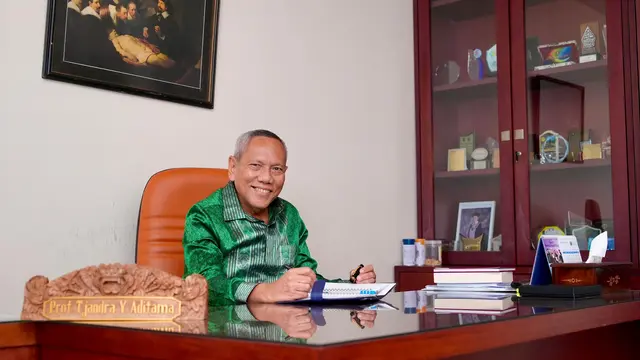 Ketua Majelis Kehormatan Perhimpunan Dokter Paru Indonesia (PDPI) Profesor Tjandra Yoga Aditama bicara soal kecacingan bisa berdampak ke paru. (Dok Pribadi)