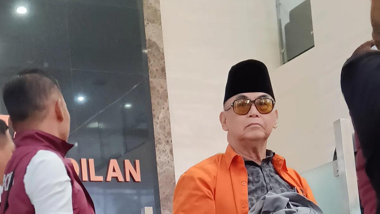 Bareskrim Limpahkan Panji Gumilang dan Barang Bukti Kasus Penodaan Agama ke Kejari Indramayu