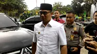 Wali Kota Bandung, Ridwan Kamil datang menemui Gubernur DKI Jakarta Basuki Tjahaja Purnama di Balai Kota Jakarta. (Liputan6.com/Ahmad Romadoni)