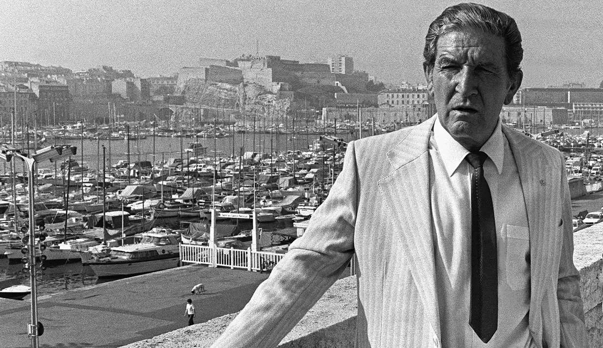 Pada edisi perdana Euro 1960 di Prancis yang hanya diikuti 4 kontestan, yaitu tuan rumah Prancis, Yugoslavia, Uni Soviet dan Cekoslowakia, Timnas Prancis dilatih oleh Albert Batteux. Langsung memainkan babak semifinal, Prancis nyatanya harus menyerah 4-5 dari Yugoslavia yang akhirnya menjadi juara. Prancis sendiri akhirnya gagal pula di perebutan tempat ketiga usai kalah 0-2 dari Cekoslowakia. (AFP/Gerard Fouet)