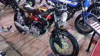 Honda Tiger 2000 bergaya cafe racer. (Septian/Liputan6.com)