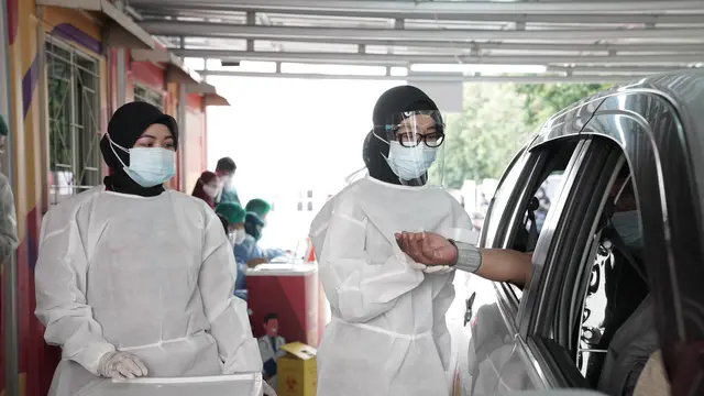 Mekanisme Vaksin COVID-19 Drive Thru yang Resmi Jadi Layanan Vaksinasi di Indones