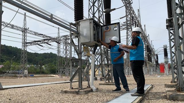 Pasokan listrik di Pulau Batam dan Pulau Bintan kini telah pulih kembali Selasa (3/1/2023). Gangguan pasokan listrik terjadi di kedua pula tersebut pada sejak Minggu 1 Jauari 2023. (Dok PLN Batam)