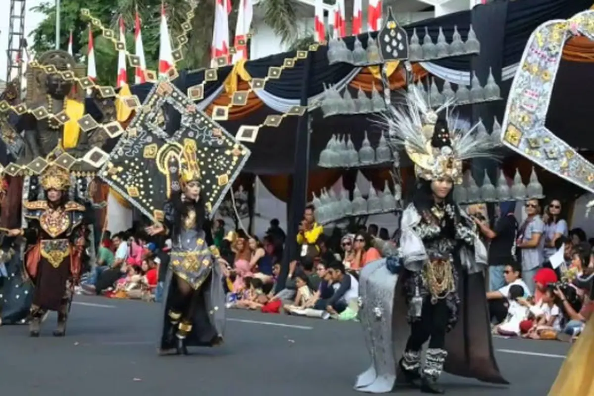 Menpar Akui Jember Fashion Carnaval Jadi Event Karnaval Terbaik