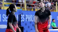 Rinov Rivaldy / Pitha Haningtyas Mentari mempersembahkan medali perunggu untuk Indonesia pada SEA Games 2019. (dok. PBSI)