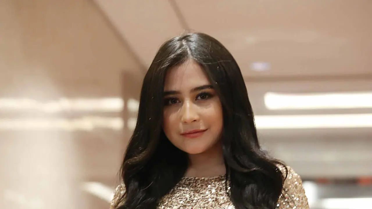 [Bintang] Prilly Latuconsina