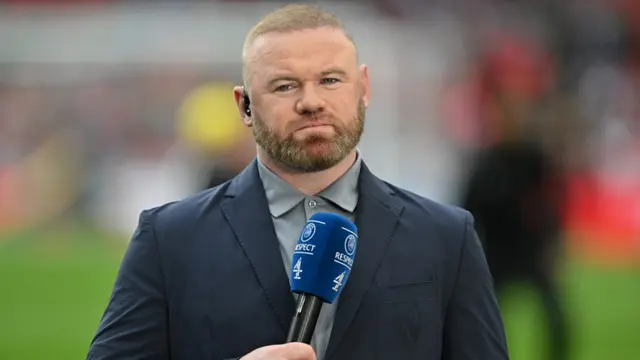 Rooney Optimistis MU Tembus Lima Besar