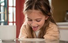 Tongue Tie Bukan Penyebab Utama Speech Delay! Begini Kata Dokter Tumbuh Kembang Anak