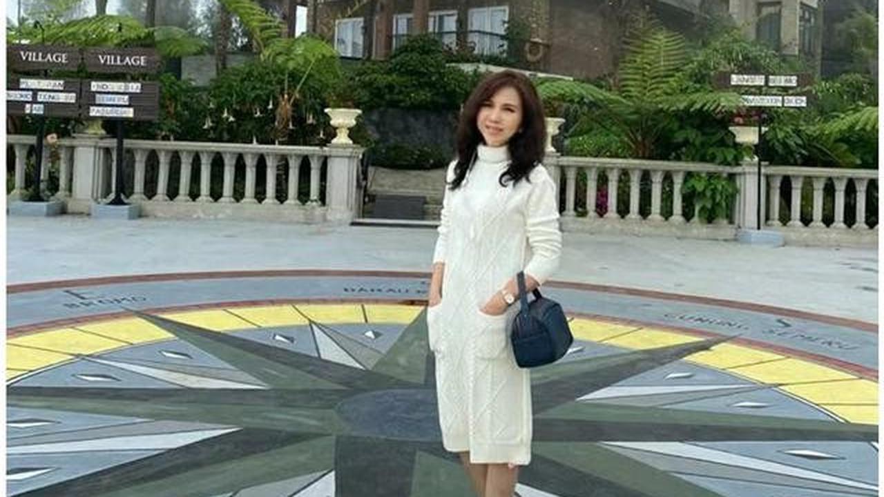 6 Potret Ibunda Joshua Suherman yang Jadi Sorotan, Awet Muda dan Berhati Mulia